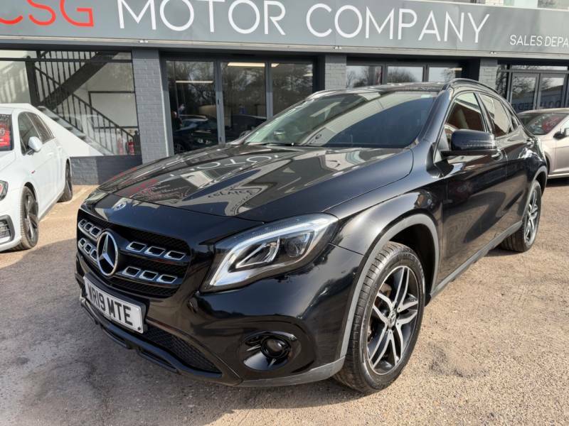 Mercedes-Benz GLA Class Gla 180 Urban Edition - Rear Camera - Car Play Black