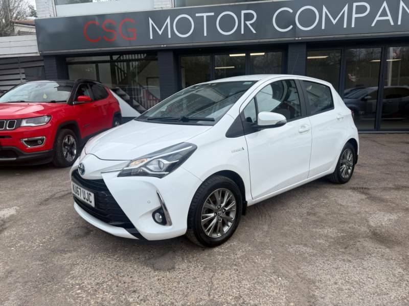Toyota Yaris 1.5 Hybrid Icon Tech Cvt - Parking Sensors - R White