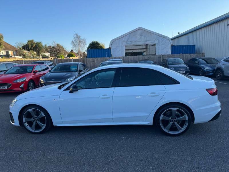 Audi A4 35 Tfsi Black Edition S Tronic - 2021 21 RY21HYF White #6