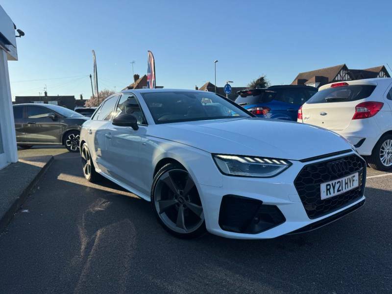 Audi A4 35 Tfsi Black Edition S Tronic - 2021 21 RY21HYF White #3