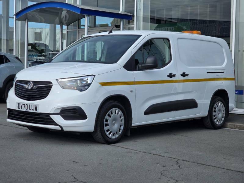 Vauxhall Combo 2300 1.5 Turbo D 100Ps H1 Sportive Van - 2020 70 DY70UJW White #4