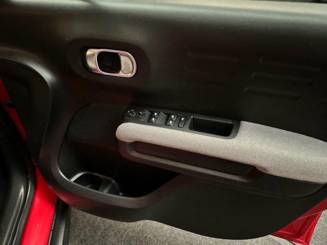 Citroen C3 Aircross Suv YNZ7599 Red #3