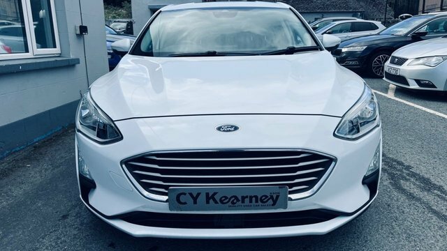 Ford Focus Ecoboost Zetec Hatchback FD68XSN White #3