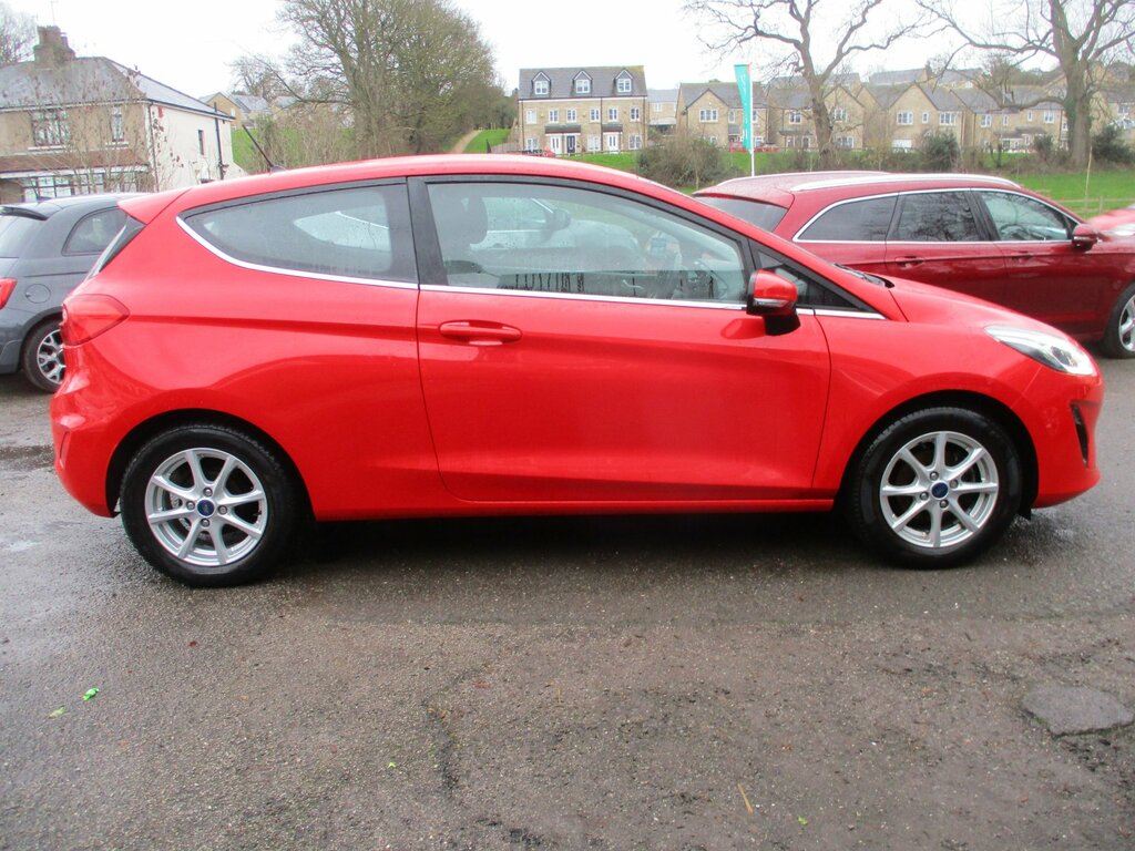 Ford Fiesta 1.1 Ti-vct Zetec Hatchback Euro YC67UPS Red #4