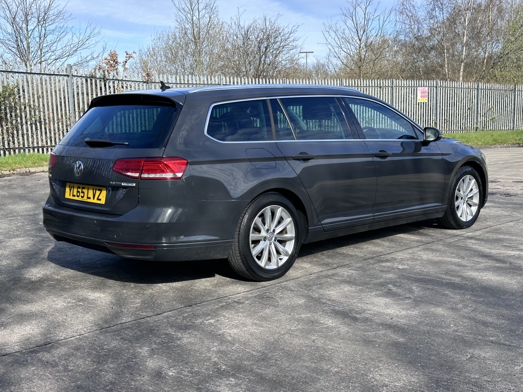 Volkswagen Passat 2.0 Se Business Tdi Bluemotion Technology YL65LVZ Grey #5