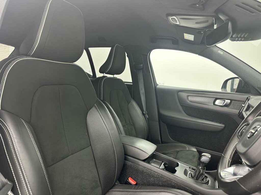 Volvo XC40 1.5L R-design GN19TYG Blue #2