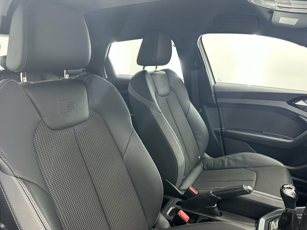 Audi A1 1L S Line PL72CVA White #2