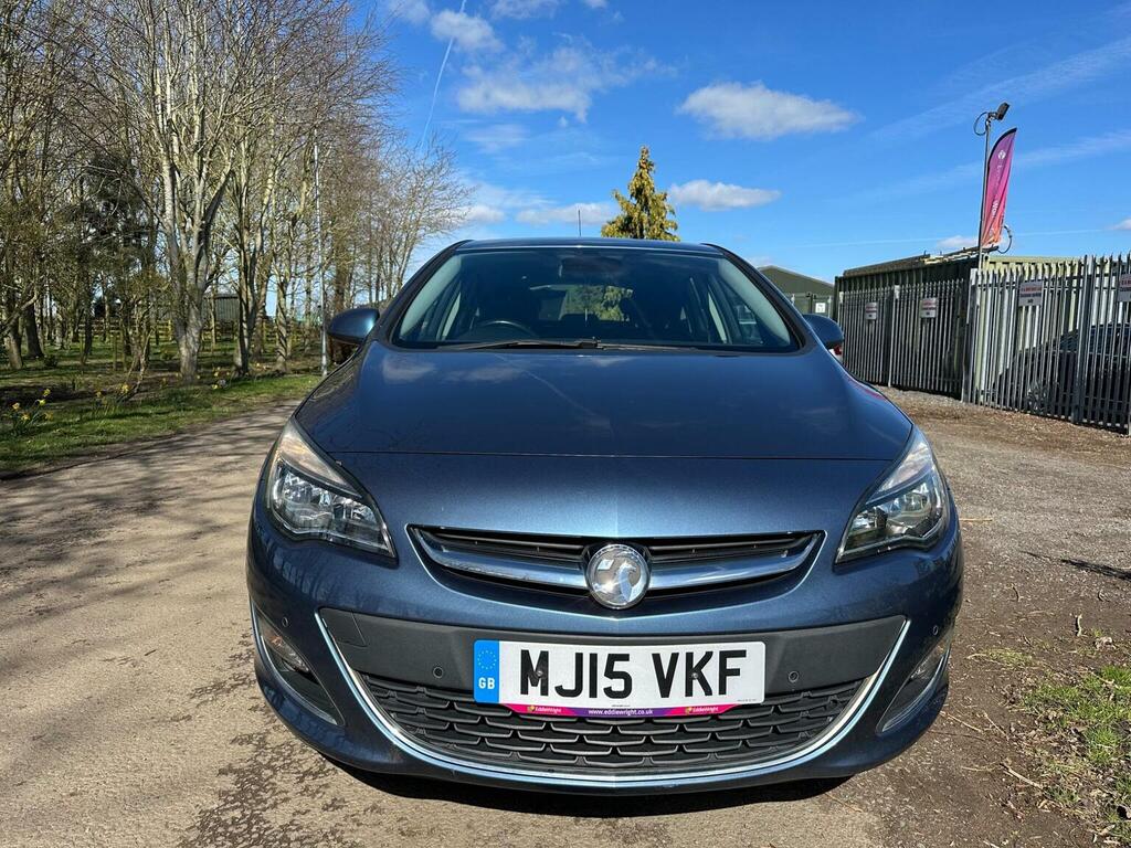 Vauxhall Astra Hatchback 2.0 Cdti Ecoflex Elite Euro 5 Ss MJ15VKF Blue #2