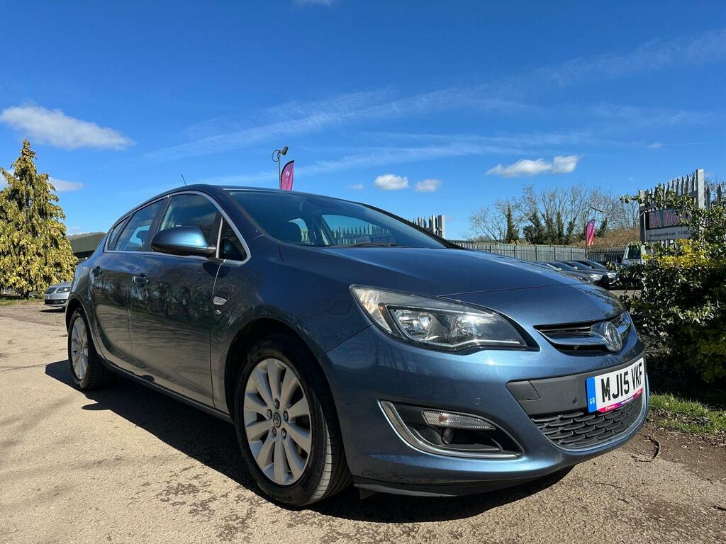 Vauxhall Astra Hatchback 2.0 Cdti Ecoflex Elite Euro 5 Ss Blue