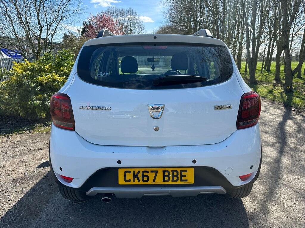 Dacia Sandero Stepway Hatchback 0.9 Tce Laureate Euro 6 Ss 2017 CK67BBE White #6
