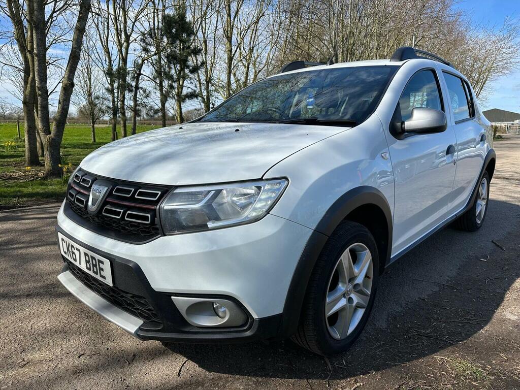 Dacia Sandero Stepway Hatchback 0.9 Tce Laureate Euro 6 Ss 2017 CK67BBE White #3