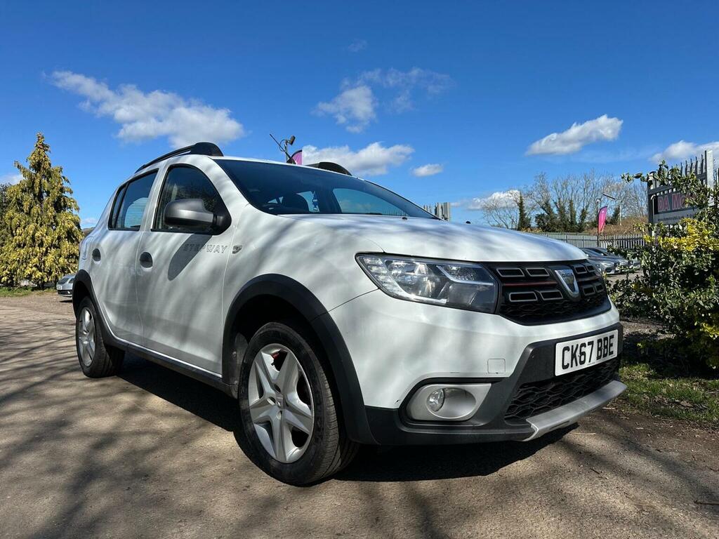 Dacia Sandero Stepway Hatchback 0.9 Tce Laureate Euro 6 Ss 2017 White