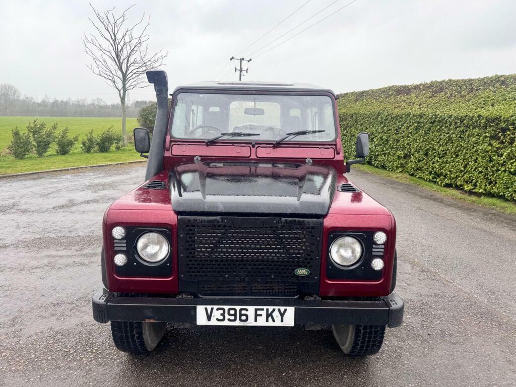 Land Rover Defender 90 Suv Red #4