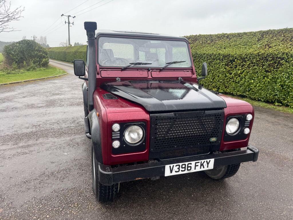 Land Rover Defender 90 Suv Red #3