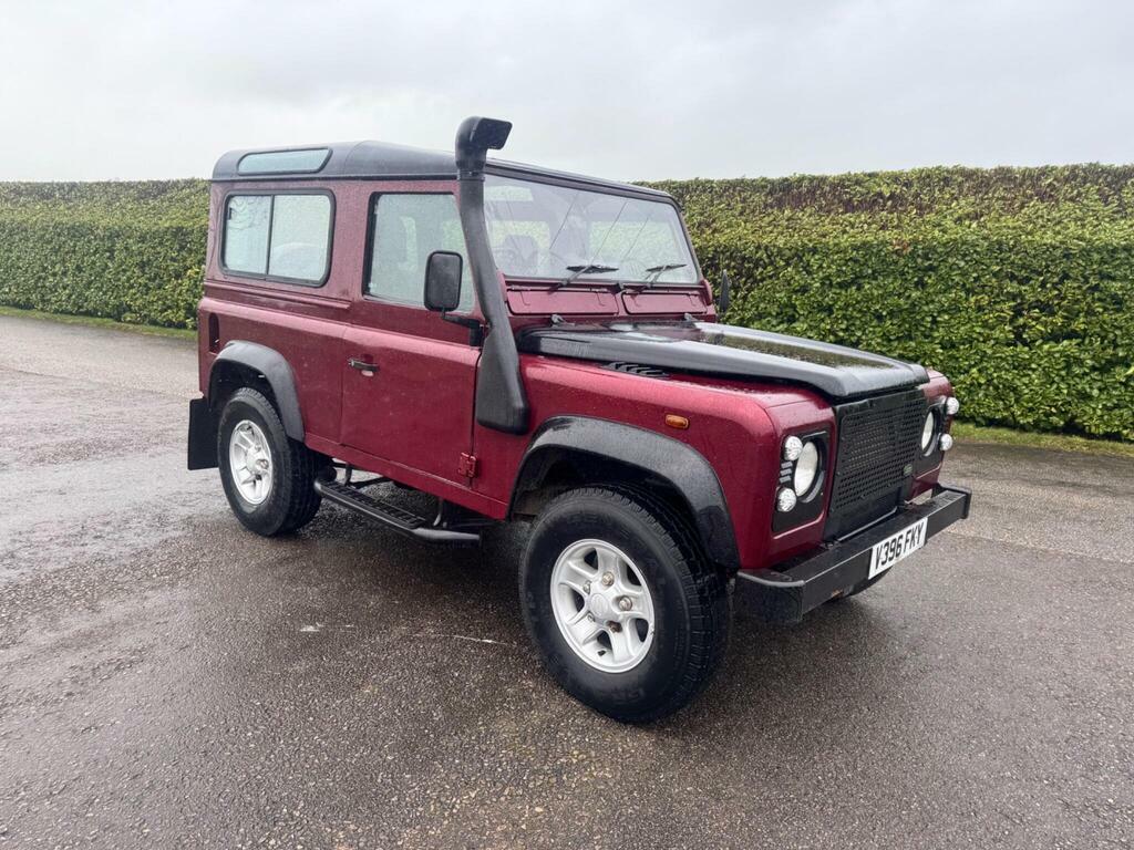 Land Rover Defender 90 Suv Red