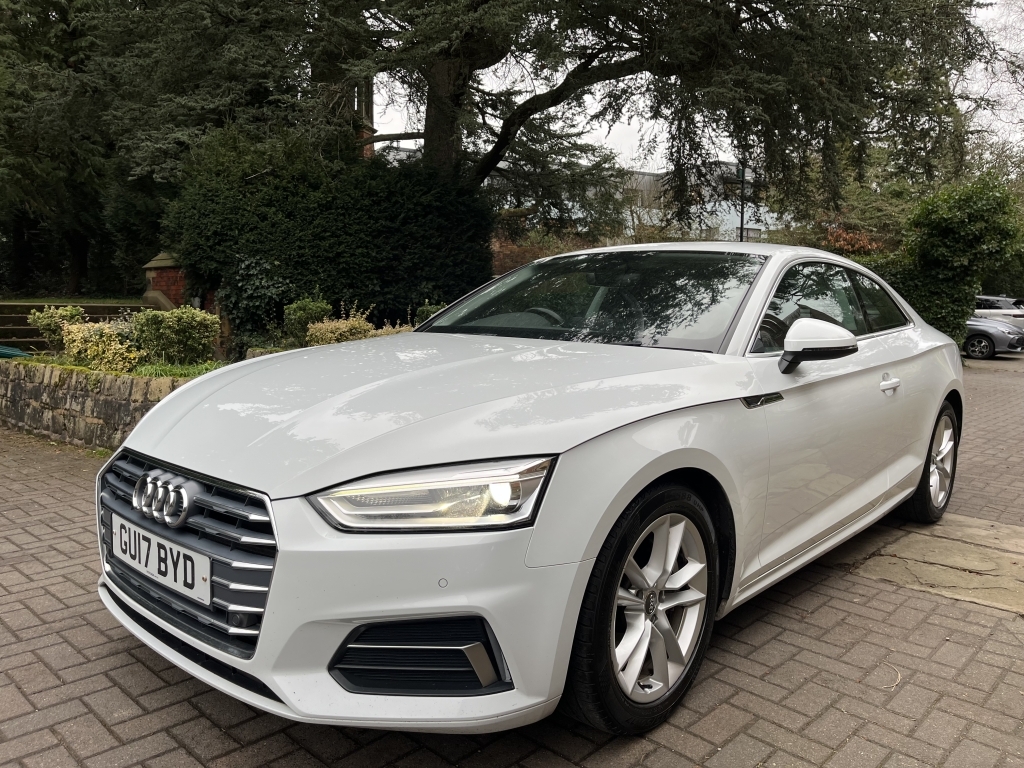 Audi A5 Coupe GU17BYD White #4