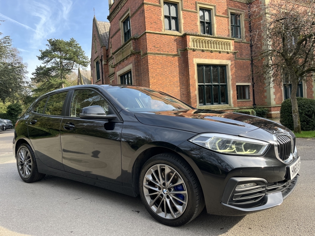 BMW 1 Series Hatchback Black