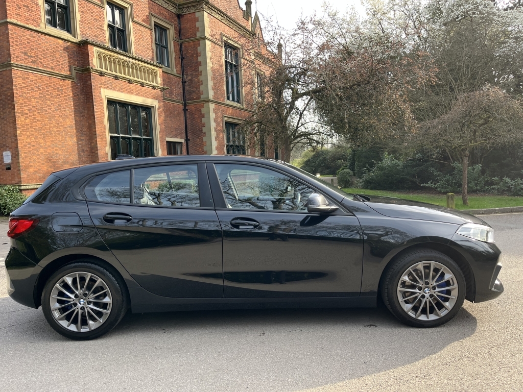 BMW 1 Series Hatchback HN69SRY Black #4