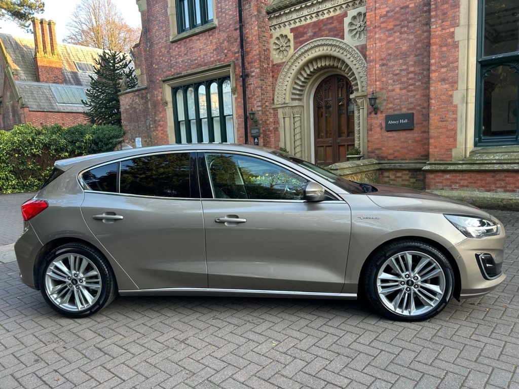 Ford Focus Hatchback BN69XXZ Silver #2