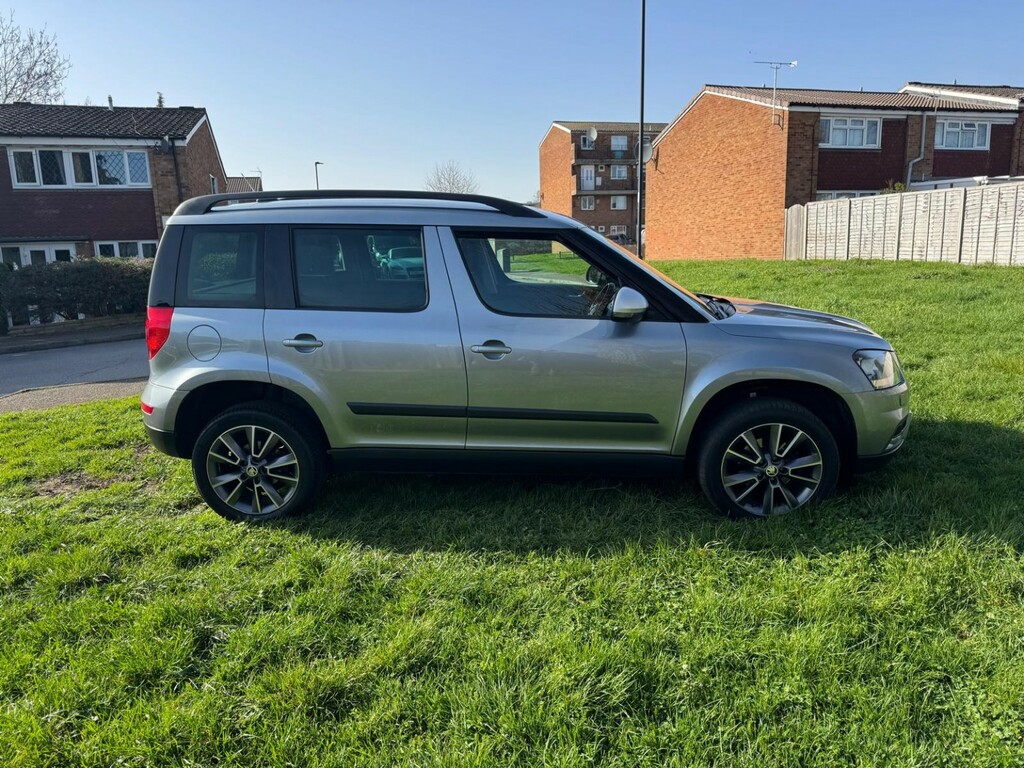 Skoda Yeti Suv 1.2 Tsi Se Drive 201717 BG17WBL Grey #6