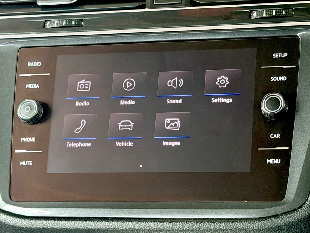 Volkswagen Tiguan 1.5 Tsi Evo S Euro 6 Ss ST69WWC Grey #4