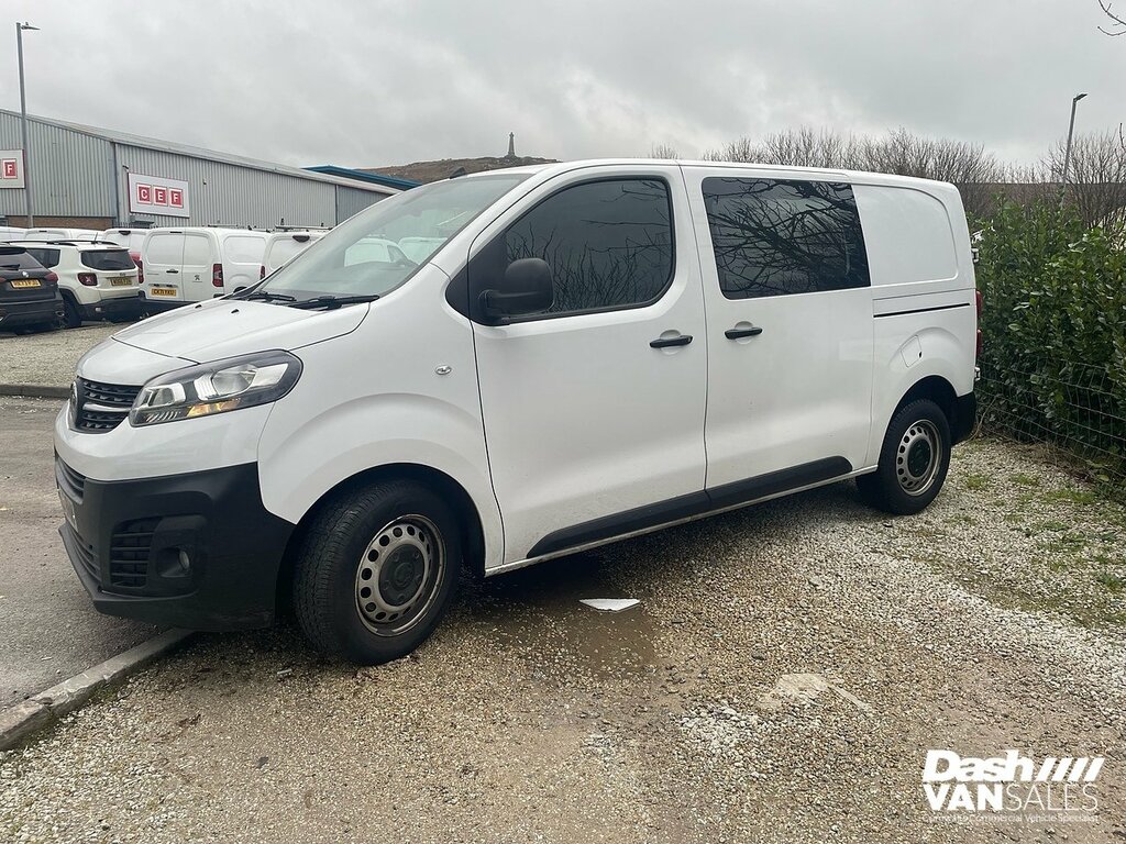 Vauxhall Vivaro Turbo D 3100 Dynamic MJ23BNN White #3
