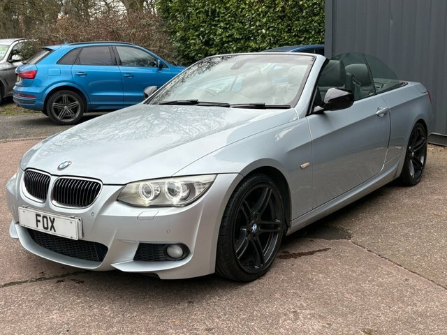 BMW 3 Series 2012 2.0 320I Sport Plus Edition Convertible P Blue #2