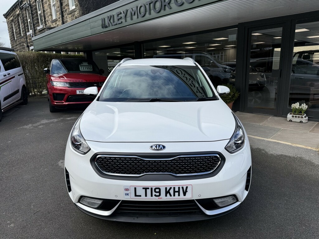 Kia Niro 1.6 H Gdi 3 201919 LT19KHV White #5
