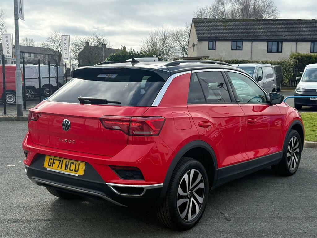 Volkswagen T-Roc 1.5 Tsi Evo Active Euro 6 Ss GF71WCU Red #5