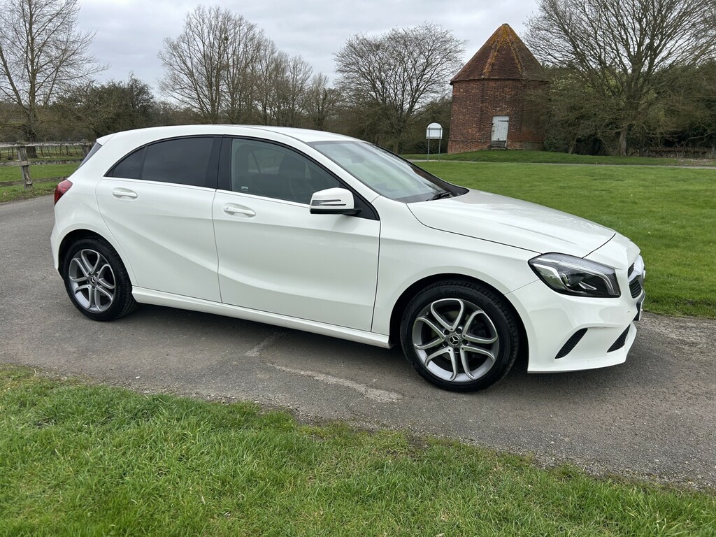 Mercedes-Benz A Class 1.6 A160 Sport Edition NL18ZVO White #3