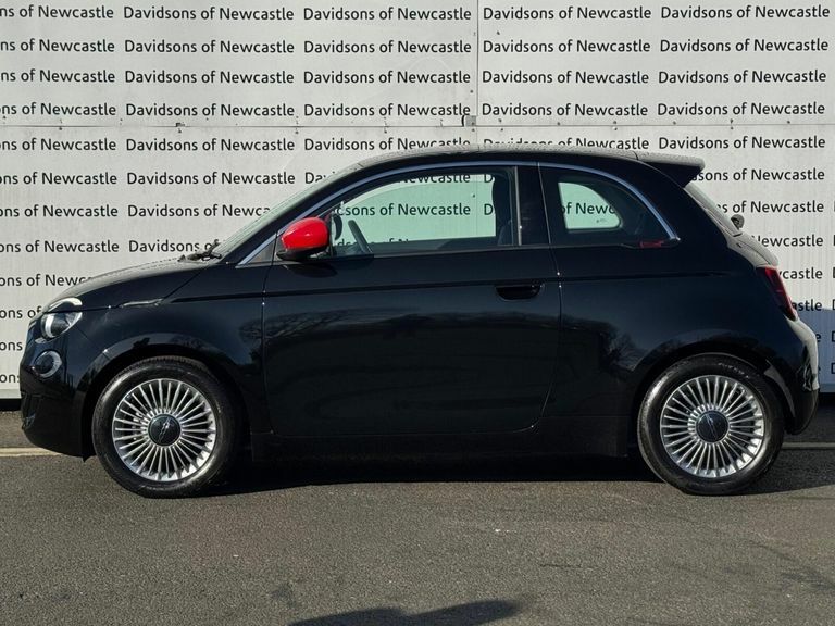 Fiat 500 24Kwh Red Hatchback 95 Ps Black #5