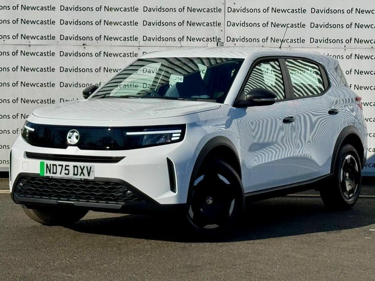 Vauxhall Frontera 44Kwh Design Suv 113 Ps ND75DXV White #3