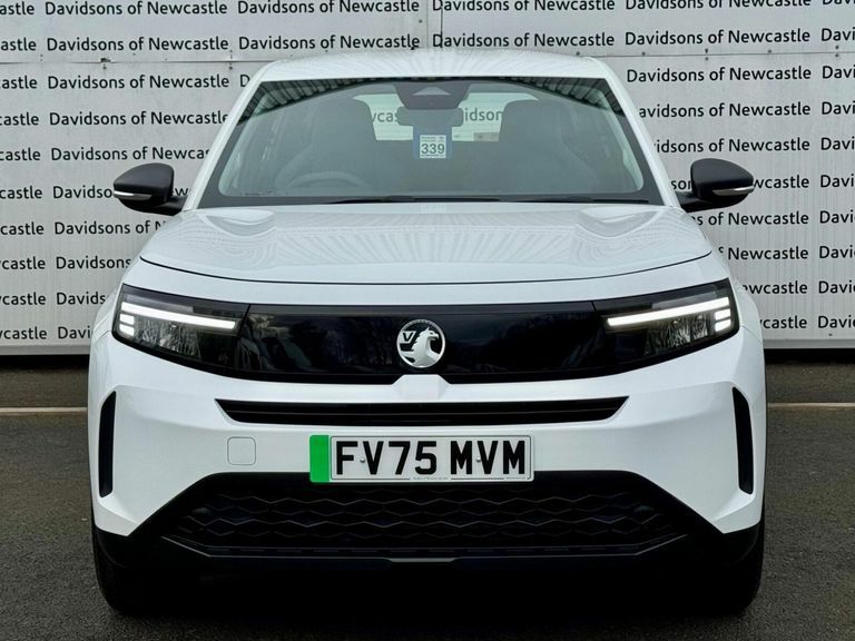 Vauxhall Frontera 44Kwh Design Suv 113 Ps FV75MVM White #2