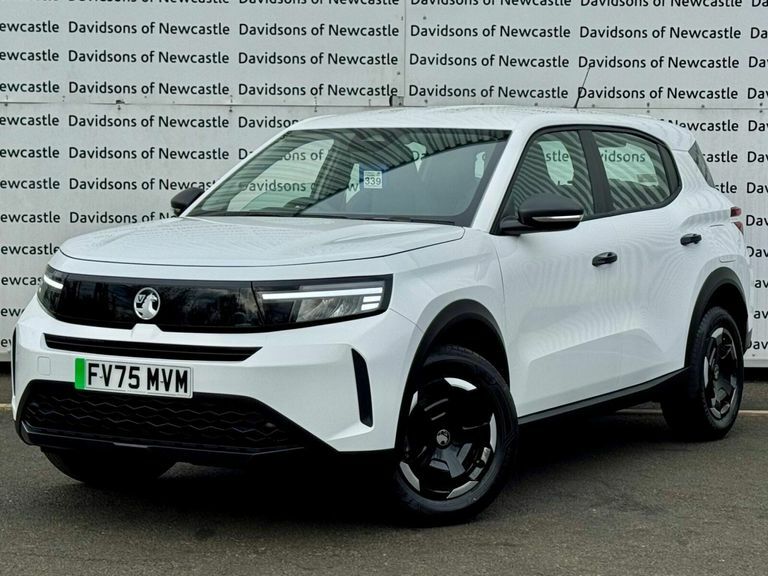 Vauxhall Frontera 44Kwh Design Suv 113 Ps FV75MVM White #3
