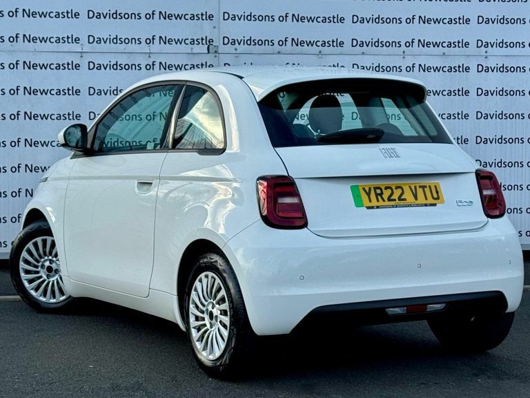 Fiat 500 24Kwh Action Hatchback 95 Ps White #4