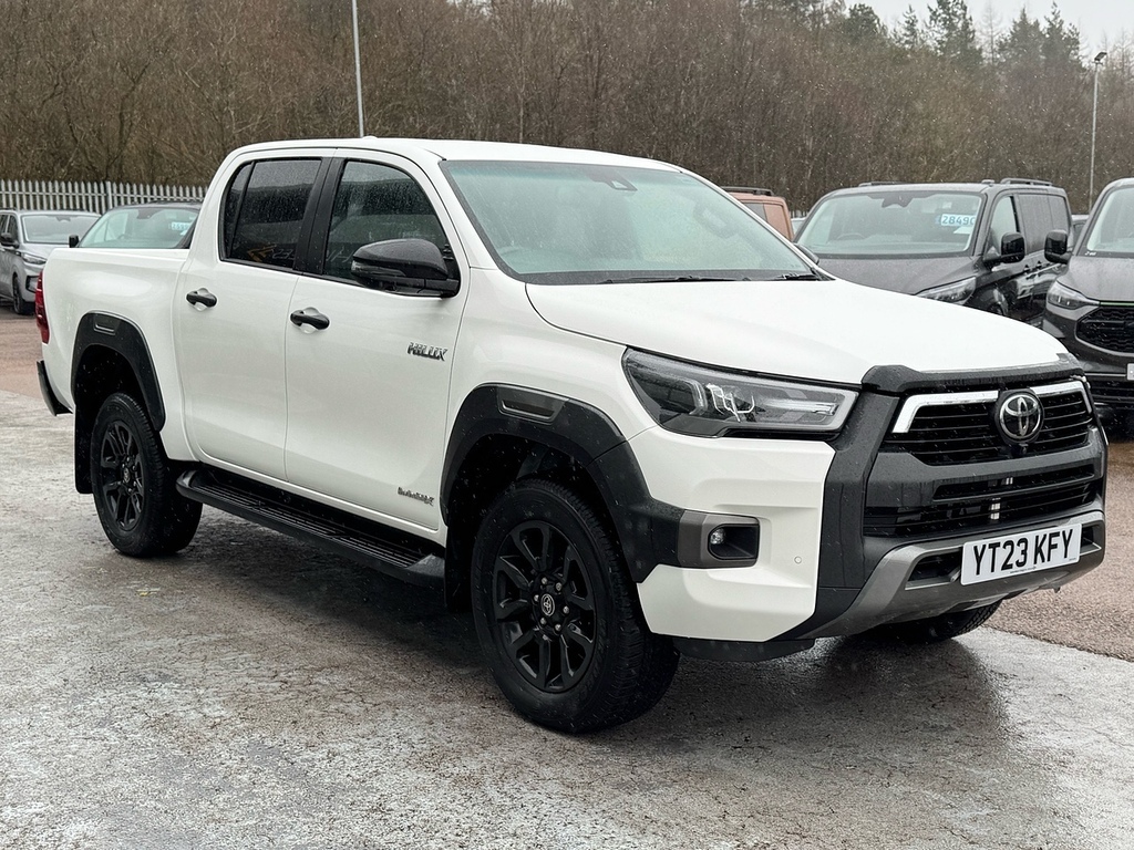 Toyota HILUX 2.8 D-4d Invincible X 204Ps 4Wd Euro 6 With Sat Na White #3