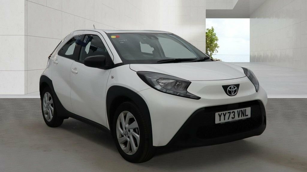 Toyota Aygo X 1L Pure White