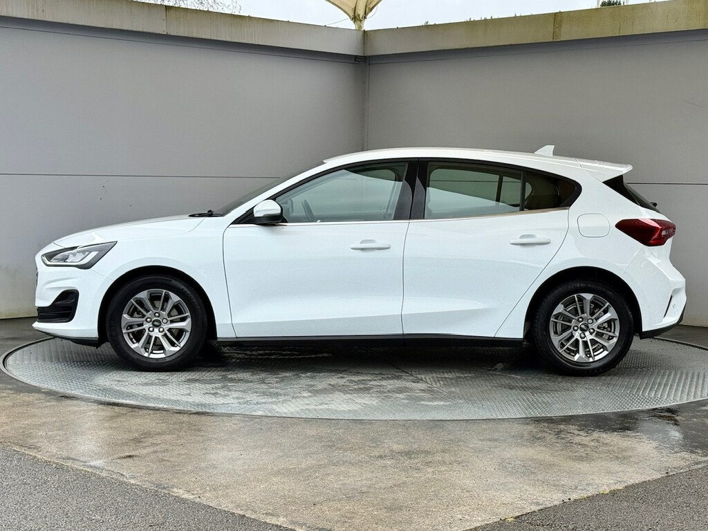 Ford Focus 1.0T Ecoboost Titanium Hatchback CU23KXA White #4