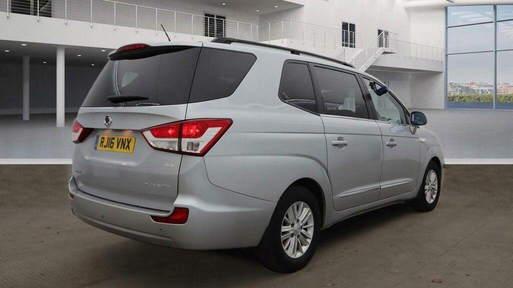 SsangYong Turismo 2.0 E-xdi Es T-tronic 7 Seats  #5