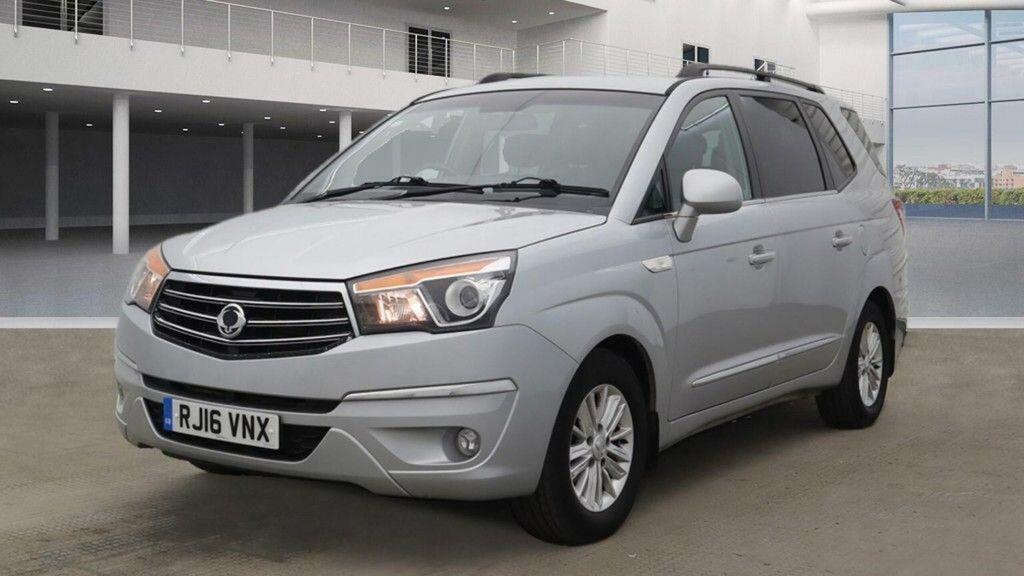 SsangYong Turismo 2.0 E-xdi Es T-tronic 7 Seats  #4