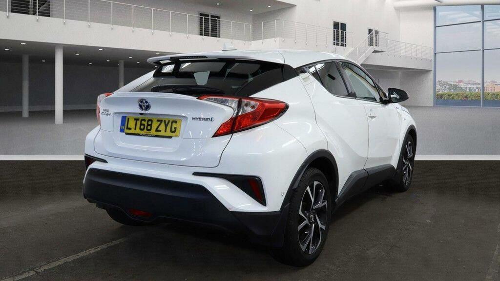 Toyota C-Hr 1.8 Vvt-h Design Cvt Euro 6 Ss LT68ZYG White #3