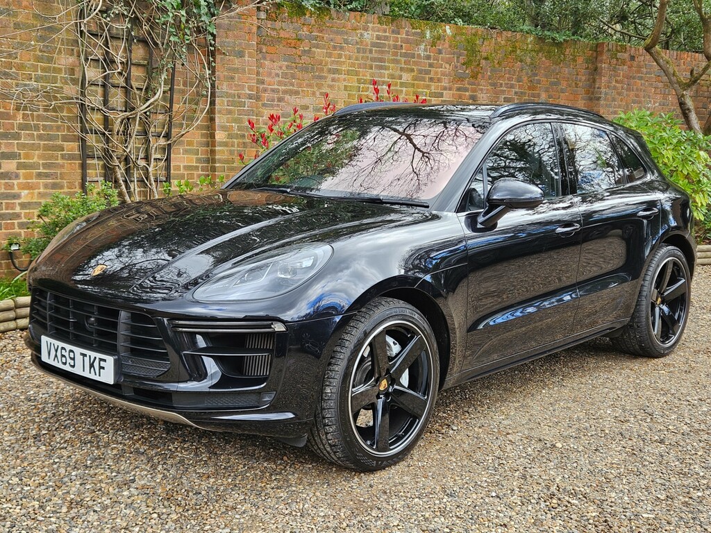 Porsche Macan Turbo Pdk Black