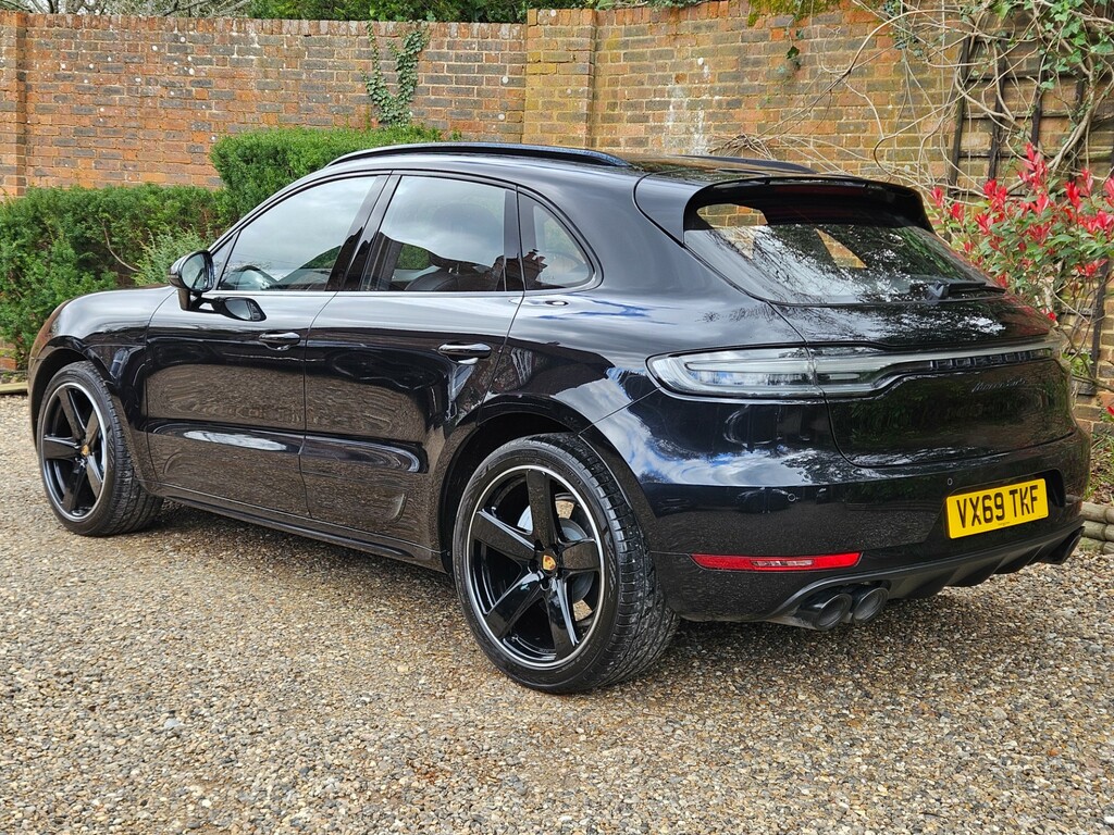 Porsche Macan Turbo Pdk VX69TKF Black #2