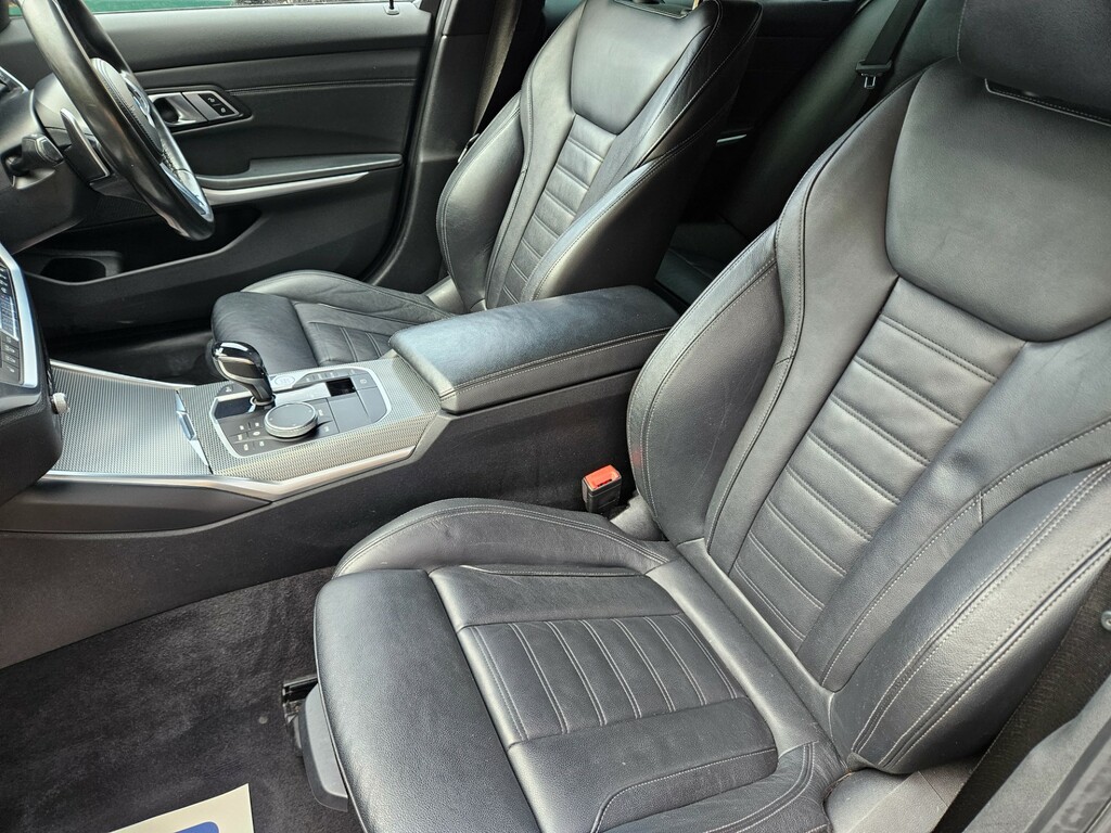 BMW 3 Series M Sport GY20AOM Blue #4