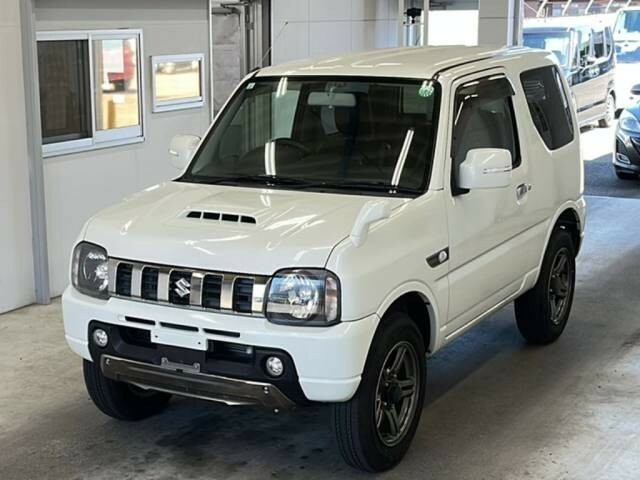 Suzuki Jimny Suv 660Cc Adventure Turbo 4X4 - Jdm 201515 White