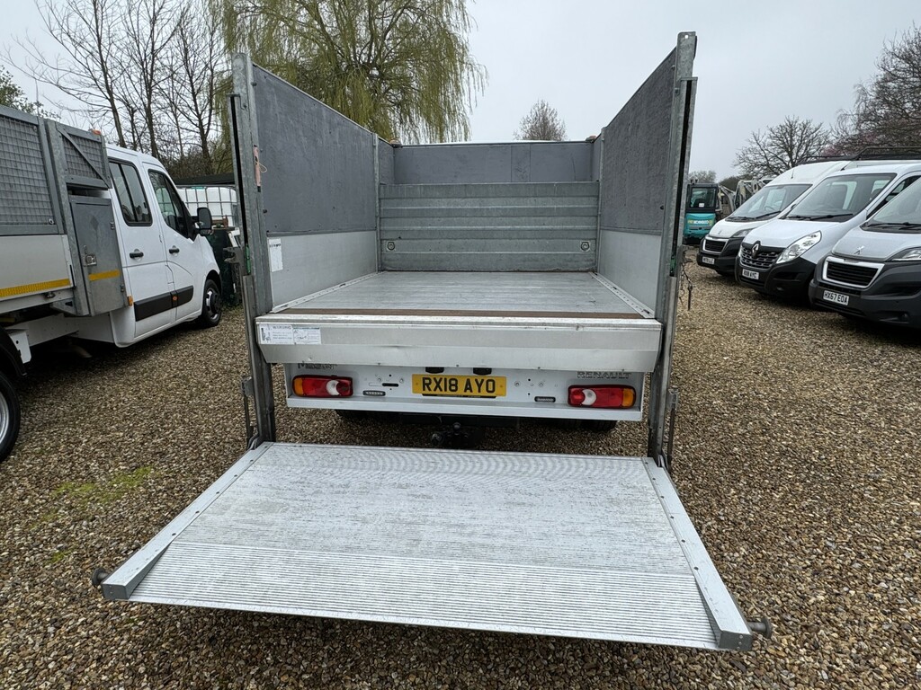 Renault Master 2.3 Dci Arb D-cab Rwd Lll35tw Energy Dci 145 Bu RX18AYO White #2