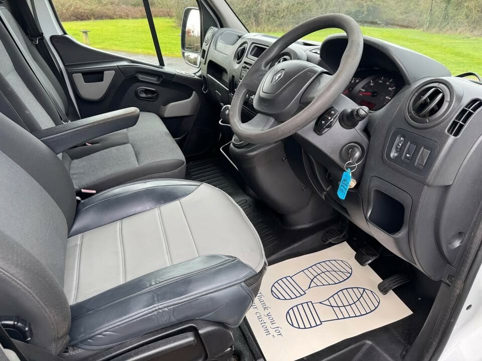Renault Master 2.3 Dci Arb D-cab Rwd Lll35tw Energy Dci 145 Bu RX18AYJ White #4
