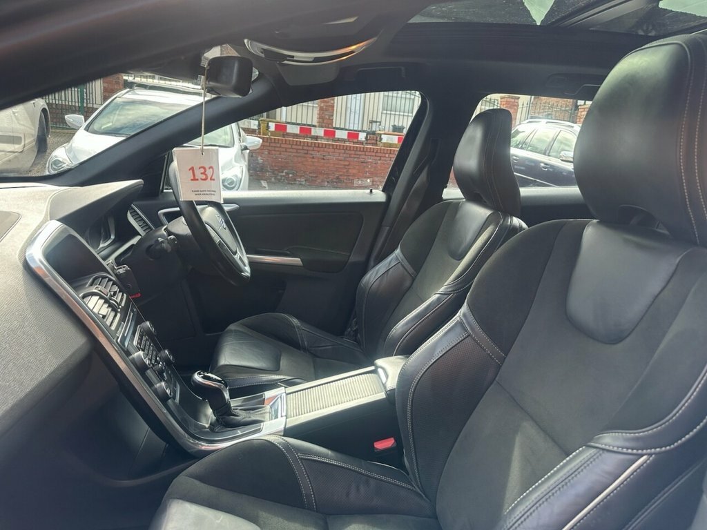Volvo XC60 2L R-design Nav Black #6