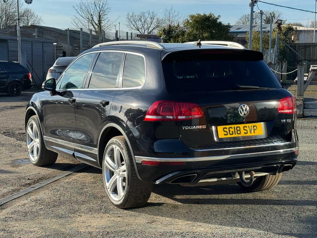 Volkswagen Touareg 3.0 Tdi V6 R-line Plus Tiptronic 4Wd Euro 6 Ss SG18SVP Black #3