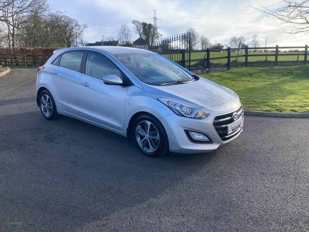 Hyundai I30 1.6 Crdi Blue Drive Se Silver #4